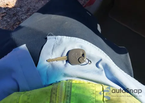 2011 Toyota Camry Le from USA, damaged, VIN 4T1BF3EKXBU701929